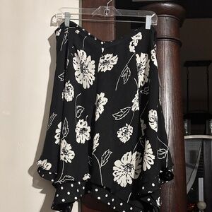 Jones New York Asymmetrical Black and White Floral Skirt